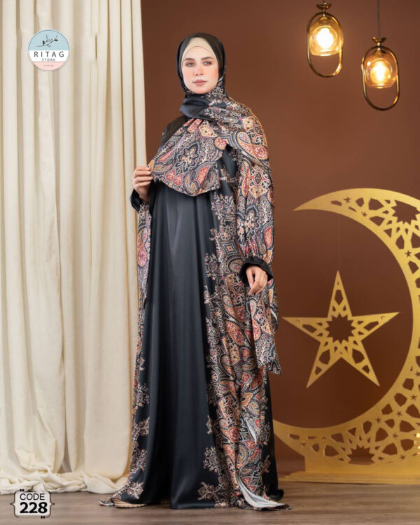 Satin Isdal - Image 5