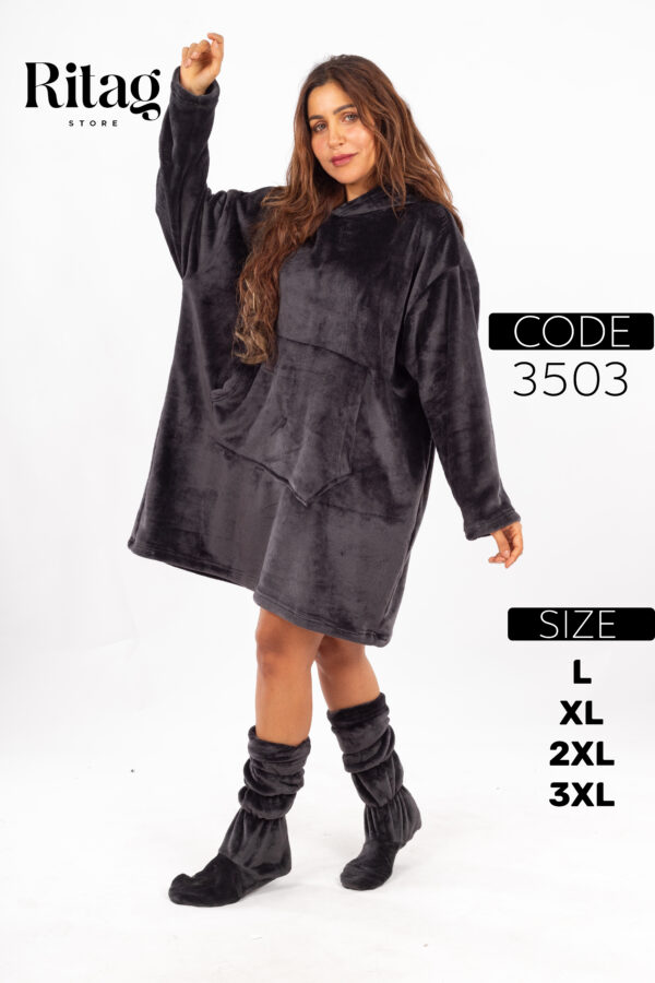 Over-sized Wearable Blanket - Image 7