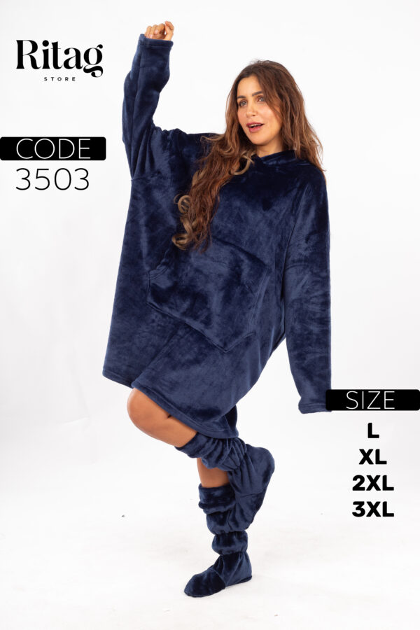 Over-sized Wearable Blanket - Image 10